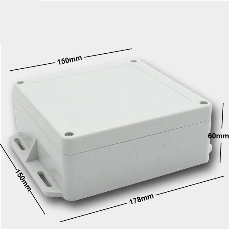 Scatola per strumenti con flangia di montaggio